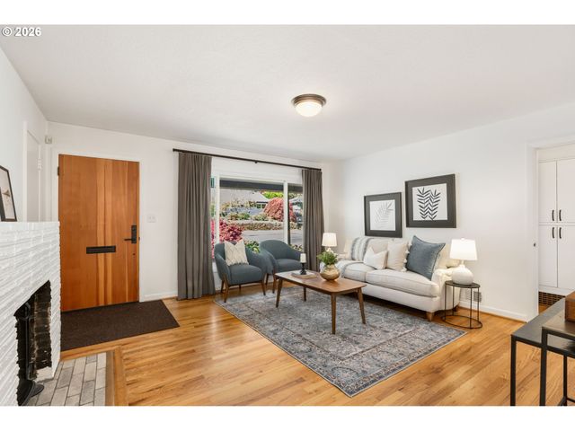 5616 Sw IDAHO St, Portland, OR 97221