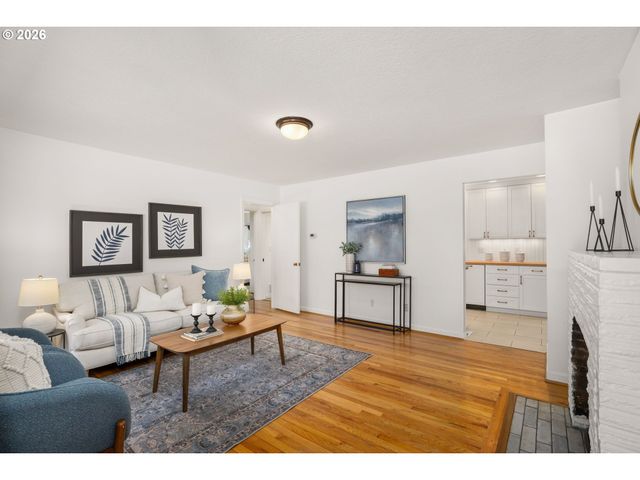 5616 Sw IDAHO St, Portland, OR 97221