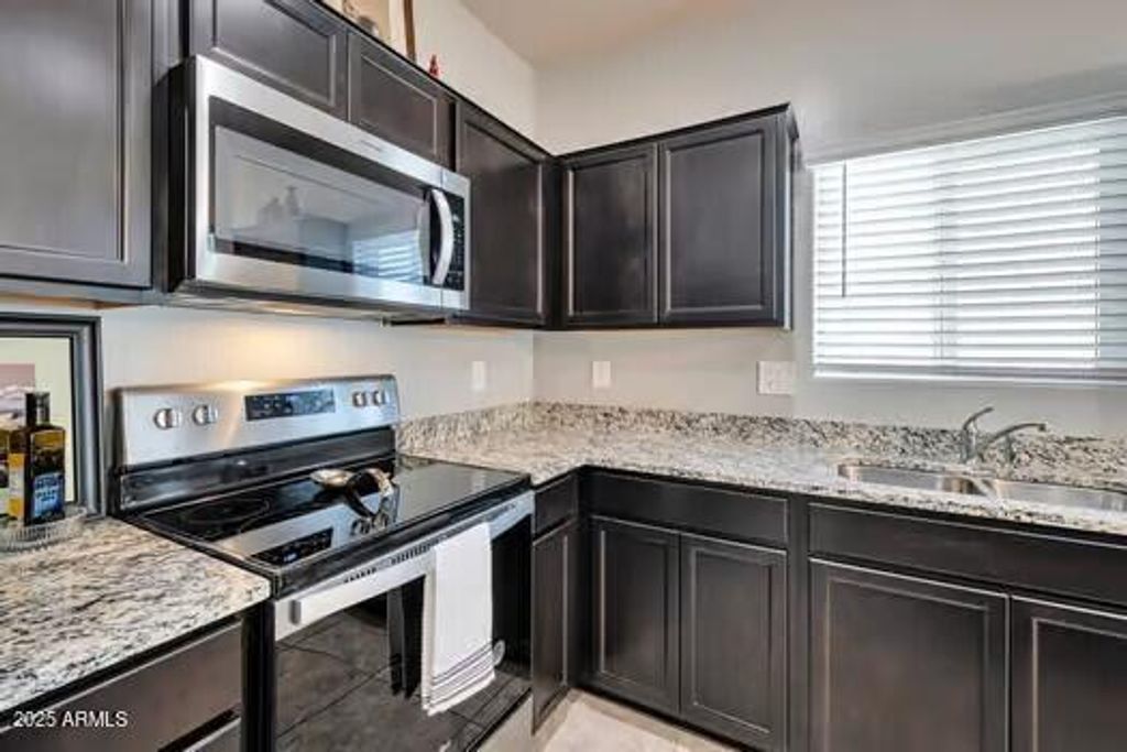 36148 W SEVILLE Drive, Maricopa, AZ 85138 — photo 4