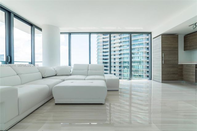 650 NE 32nd St 2808, Miami, FL 33137