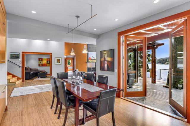 891 E Lake Samish Drive, Bellingham, WA 98229