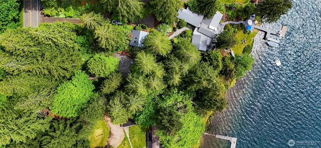 891 E Lake Samish Drive, Bellingham, WA 98229