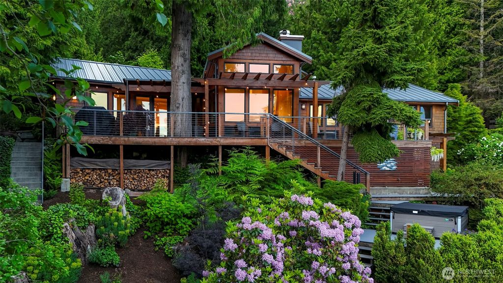 891 E Lake Samish Drive, Bellingham, WA 98229