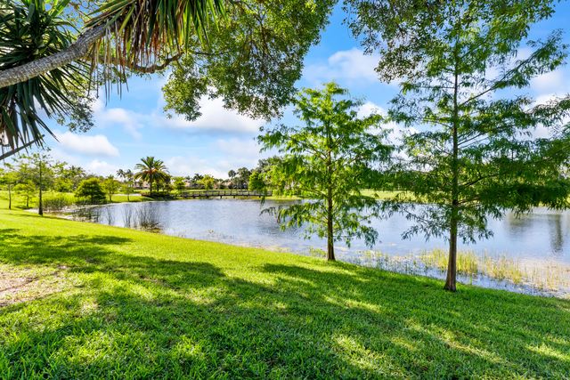 7611 Doubleton Drive, Delray Beach, FL 33446