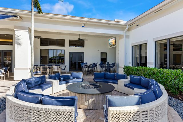 7611 Doubleton Drive, Delray Beach, FL 33446