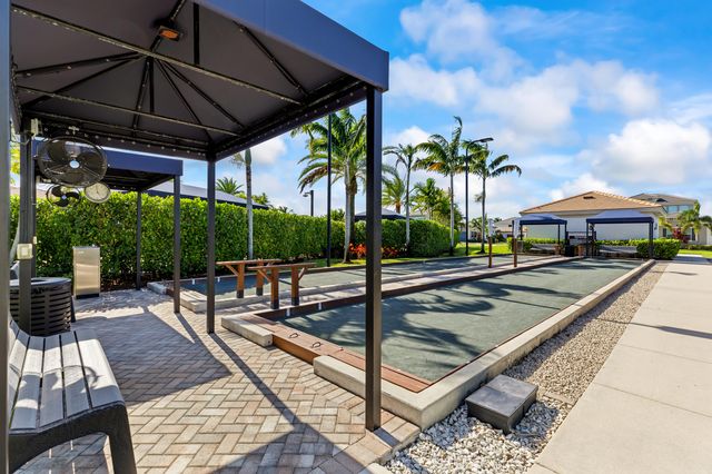 7611 Doubleton Drive, Delray Beach, FL 33446