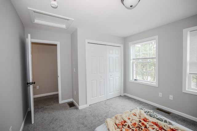 37 LONGWOOD Avenue, Manchester, NH 03109