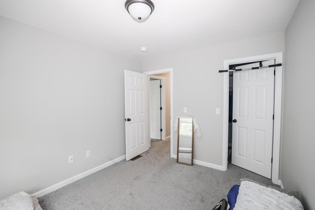 37 LONGWOOD Avenue, Manchester, NH 03109