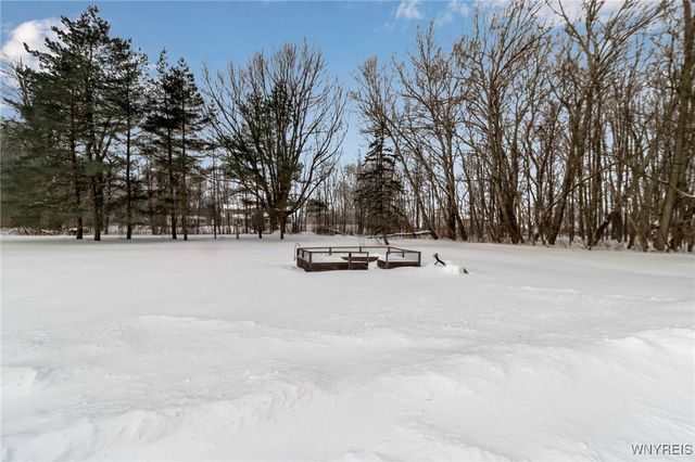 5773 Fisk Road, Pendleton, NY 14094