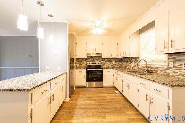 1800 Dinwiddie Ave, Hopewell, VA 23860