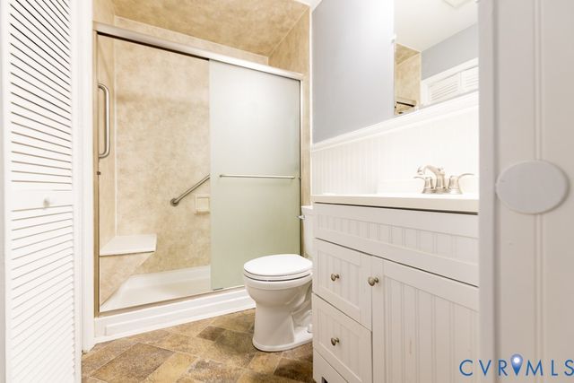 1800 Dinwiddie Ave, Hopewell, VA 23860