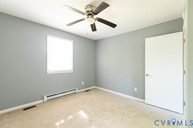 1800 Dinwiddie Ave, Hopewell, VA 23860