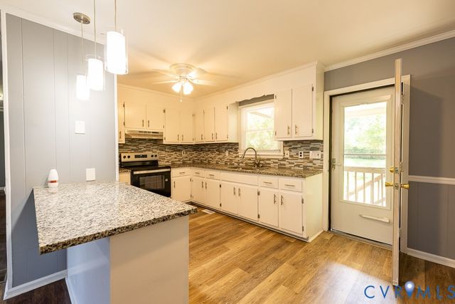 1800 Dinwiddie Ave, Hopewell, VA 23860