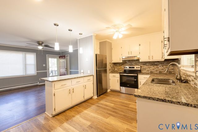 1800 Dinwiddie Ave, Hopewell, VA 23860