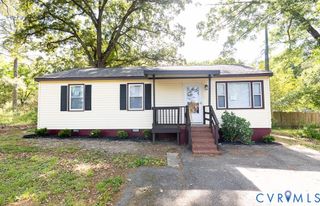 1800 Dinwiddie Ave, Hopewell, VA 23860