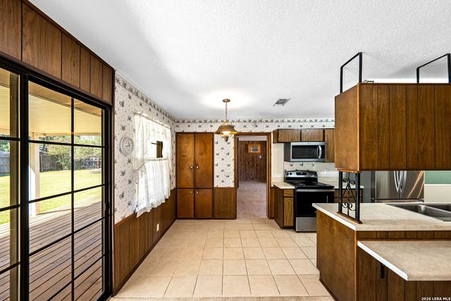 9446 Shields Dr, San Antonio, TX 78245
