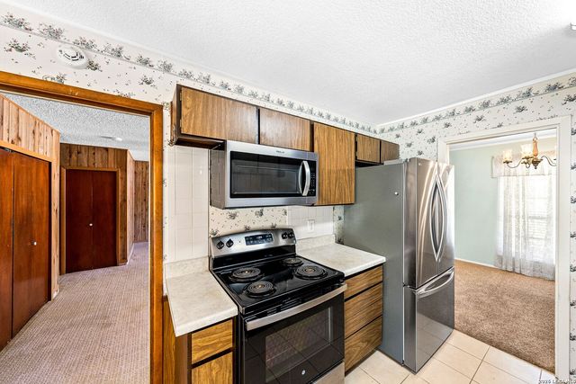 9446 Shields Dr, San Antonio, TX 78245