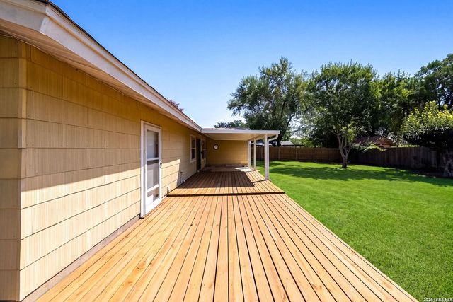 9446 Shields Dr, San Antonio, TX 78245