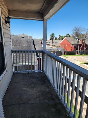 2750 Holly Hall Street 1708, Houston, TX 77054