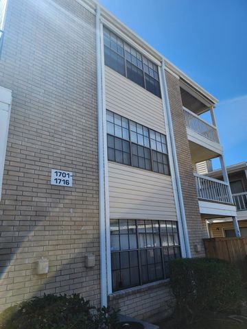 2750 Holly Hall Street 1708, Houston, TX 77054