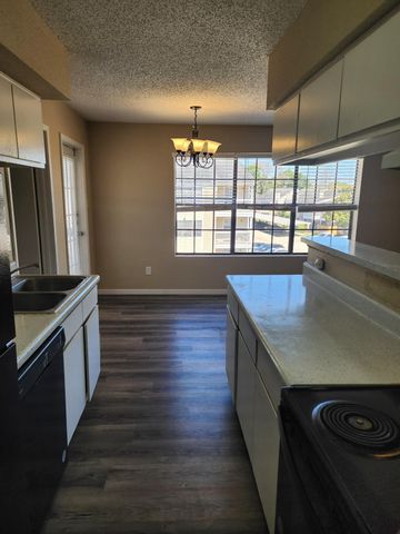 2750 Holly Hall Street 1708, Houston, TX 77054