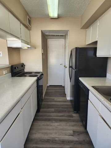 2750 Holly Hall Street 1708, Houston, TX 77054