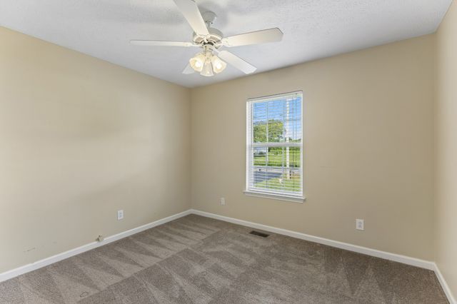 120 Pebble Brook Dr, Murfreesboro, TN 37127