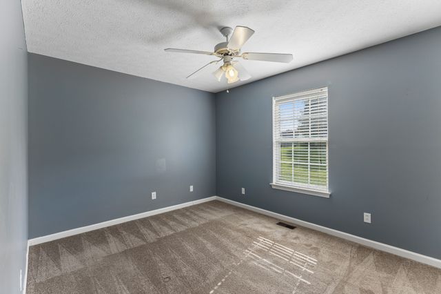 120 Pebble Brook Dr, Murfreesboro, TN 37127
