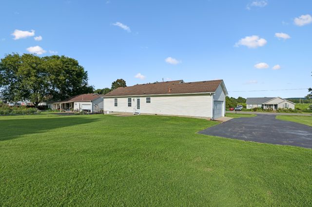 120 Pebble Brook Dr, Murfreesboro, TN 37127
