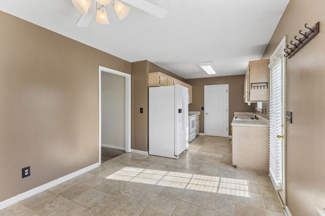 120 Pebble Brook Dr, Murfreesboro, TN 37127