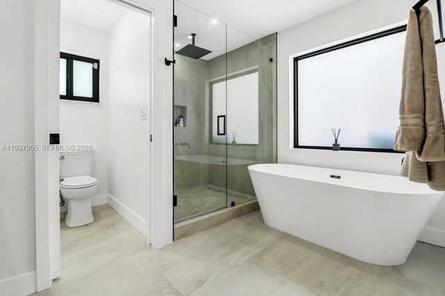 8611 SW 82nd Ter, Miami, FL 33143