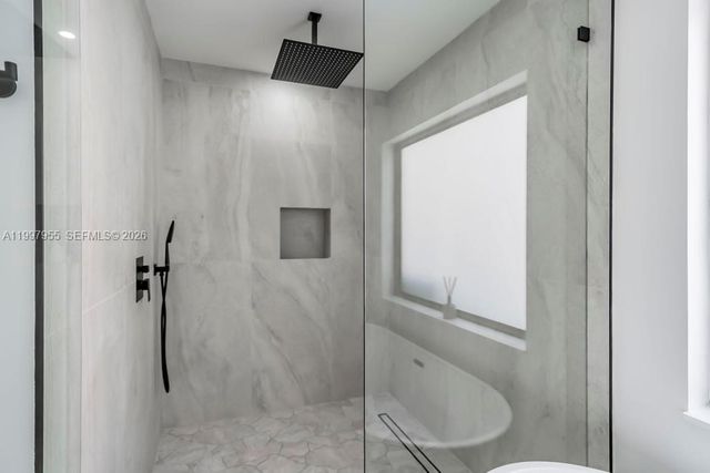 8611 SW 82nd Ter, Miami, FL 33143