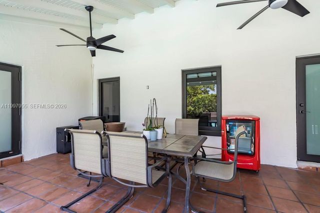 8611 SW 82nd Ter, Miami, FL 33143