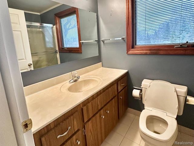 3040 Alden, Sterling Heights, MI 48310