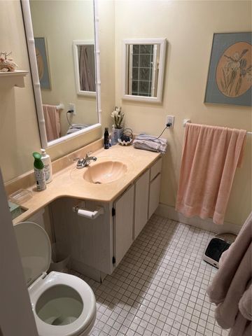 425 SE 11th Terrace 302, Dania Beach, FL 33004