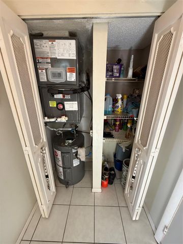 425 SE 11th Terrace 302, Dania Beach, FL 33004