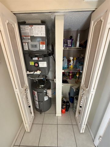 425 SE 11th Terrace 302, Dania Beach, FL 33004