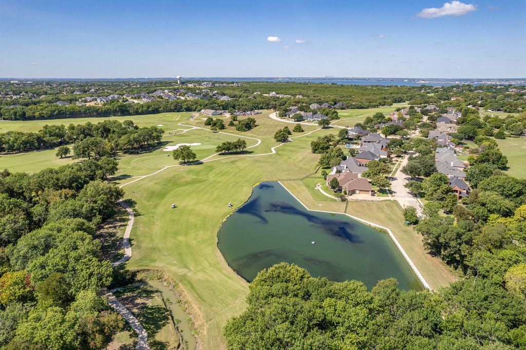 8 Center Court, Heath, TX 75032