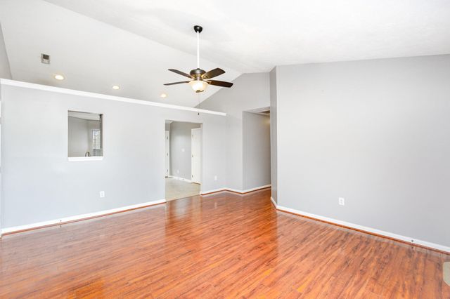 341 Scottsdale Circle, Lexington, KY 40511