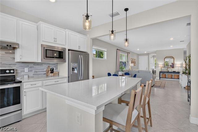 12056 Westmoreland WAY, Fort Myers, FL 33913