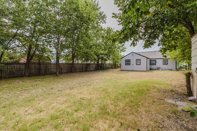 1816 S Millwood, Wichita, KS 67213
