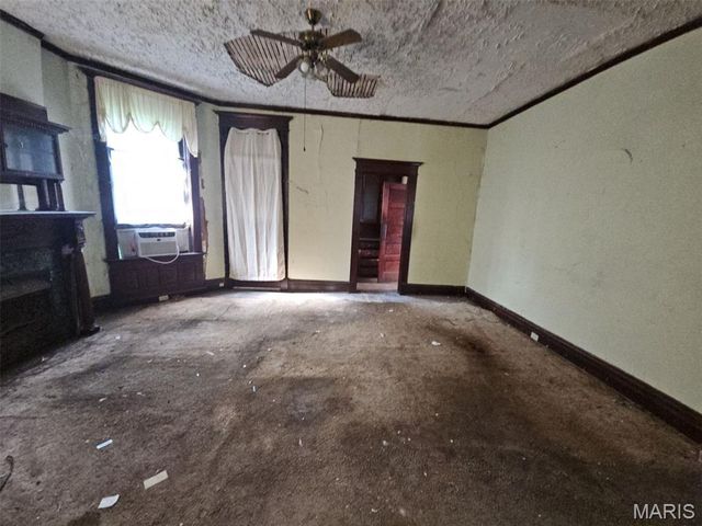 5142 Vernon Avenue, St Louis, MO 63113