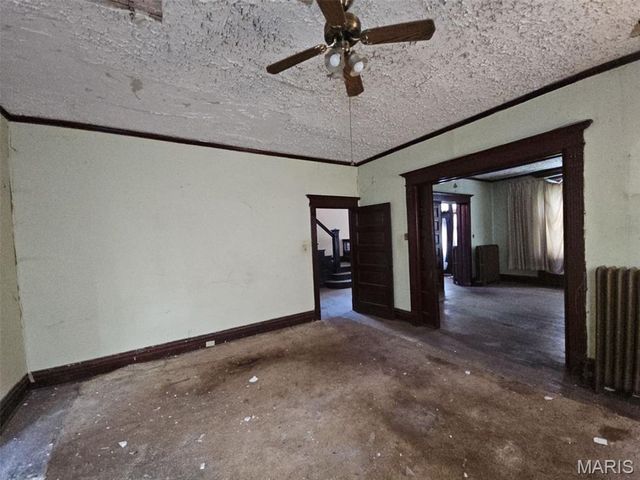 5142 Vernon Avenue, St Louis, MO 63113
