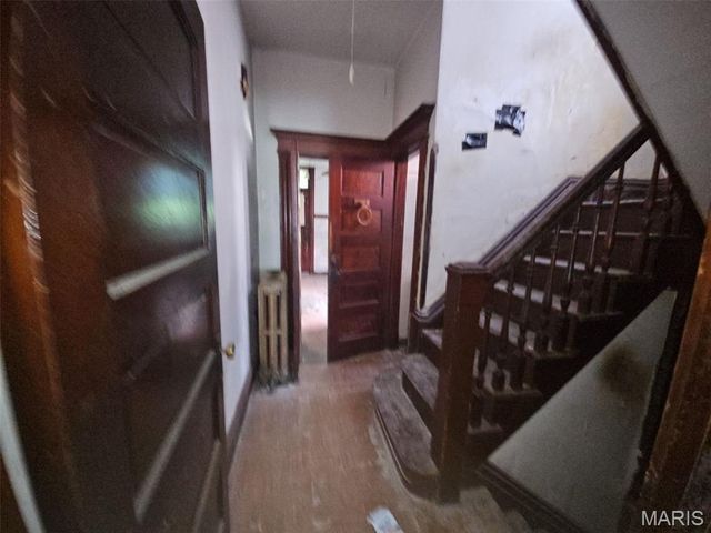 5142 Vernon Avenue, St Louis, MO 63113