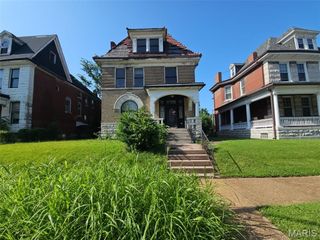 5142 Vernon Avenue, St Louis, MO 63113