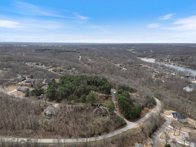 1 Brigadoon Drive, Bella Vista, AR 72715