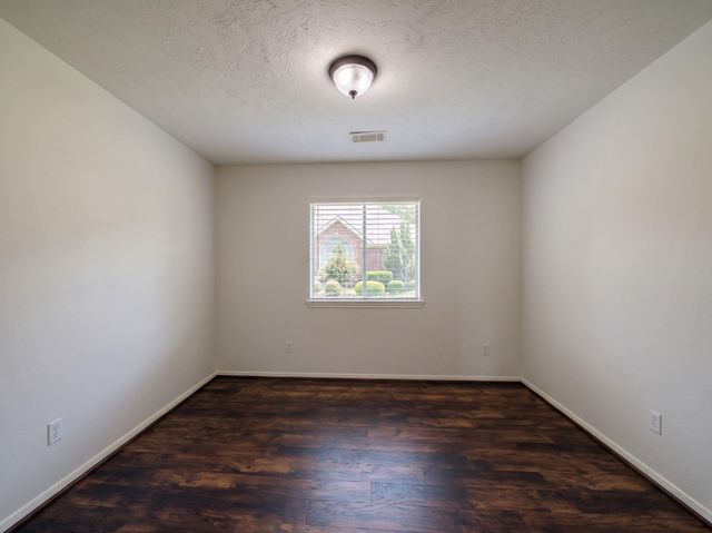 111 Chandler Court, Sugar Land, TX 77479