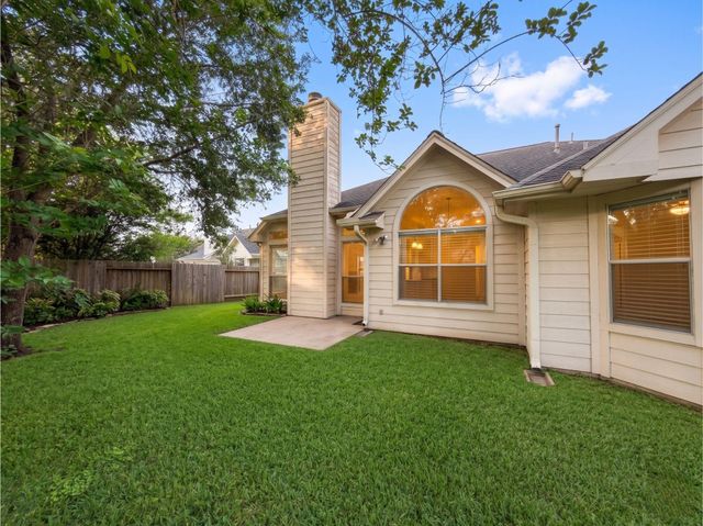 111 Chandler Court, Sugar Land, TX 77479