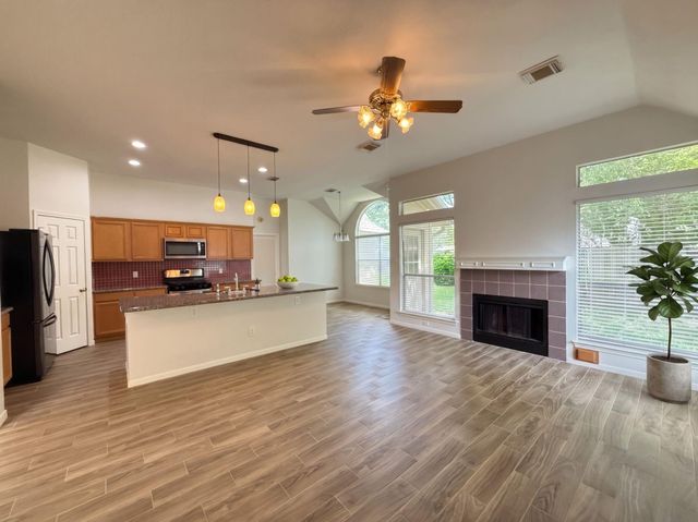 111 Chandler Court, Sugar Land, TX 77479