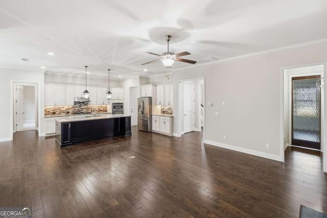 512 Edgewater Drive, Canton, GA 30115